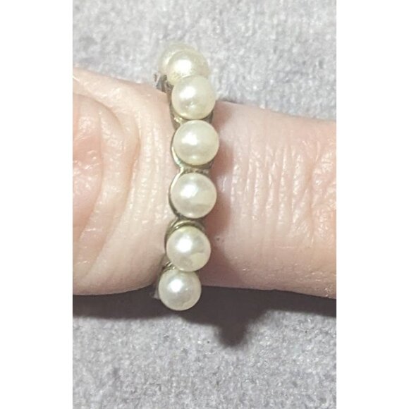 Vintage Coquette Glam Single Row Faux Pearl Ring Size 6 - Picture 5 of 14